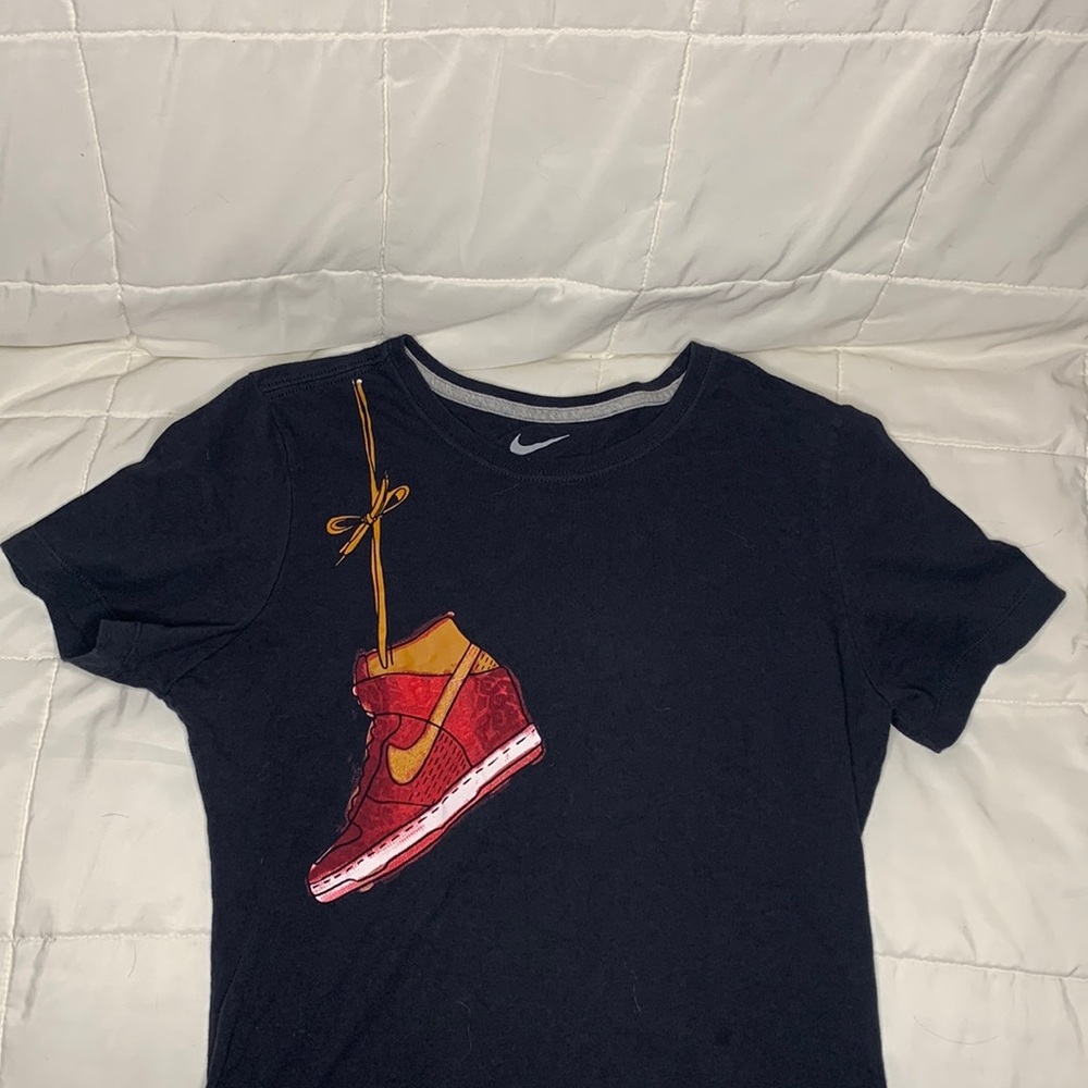 Nike dunk tshirt
